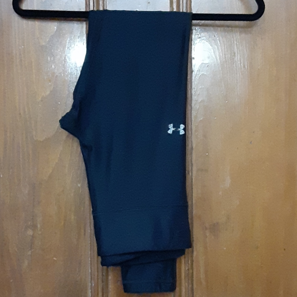 Size M UA full length pants
